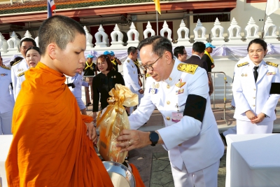 เข้าร่วมพิธีเจริญพระพุทธมนต์-image
